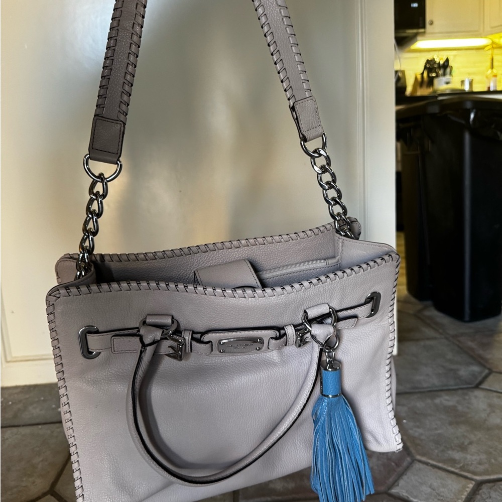 Grey Michael Kors bag - Picture 4 of 5